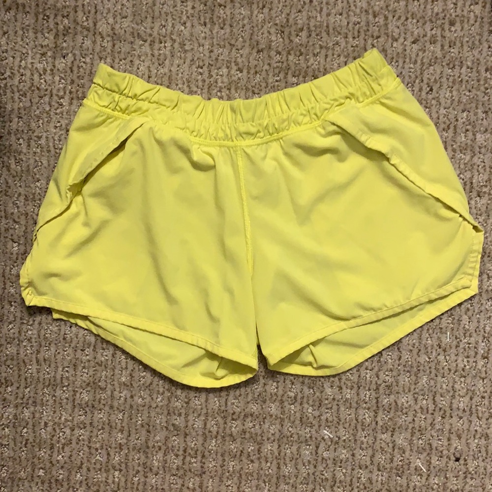 Ivivva lululemon yellow shorts! Size 12